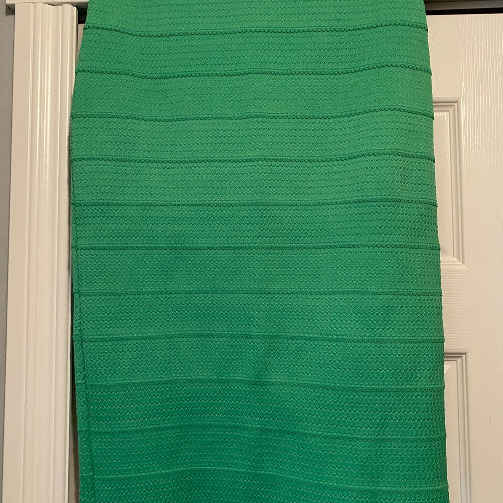 New York & Company Vibrant Green Pencil Skirt